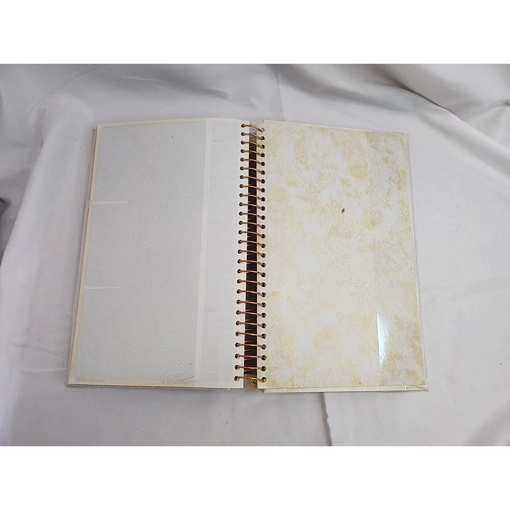 Vintage 1983 Pioneer Japan 300 Photo Album White Gold Marble Leatherette‎ BDP-35